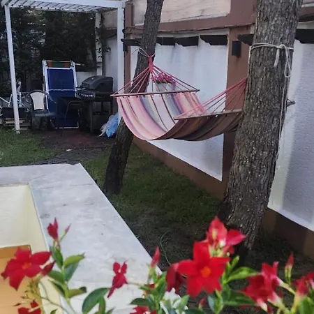 Ada Casa de Férias